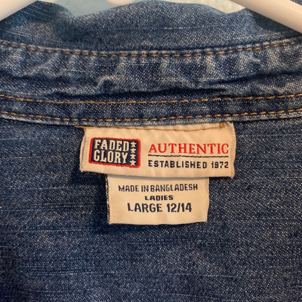 Jean jacket - Picture 3 of 3